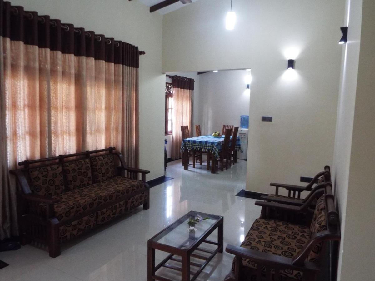 Shanika Apartment 02 Bentota Bagian luar foto