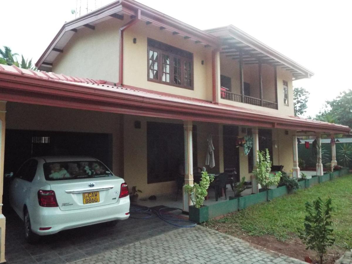 Shanika Apartment 02 Bentota Bagian luar foto