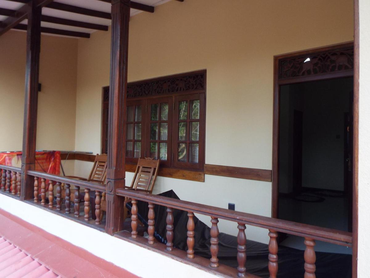 Shanika Apartment 02 Bentota Bagian luar foto