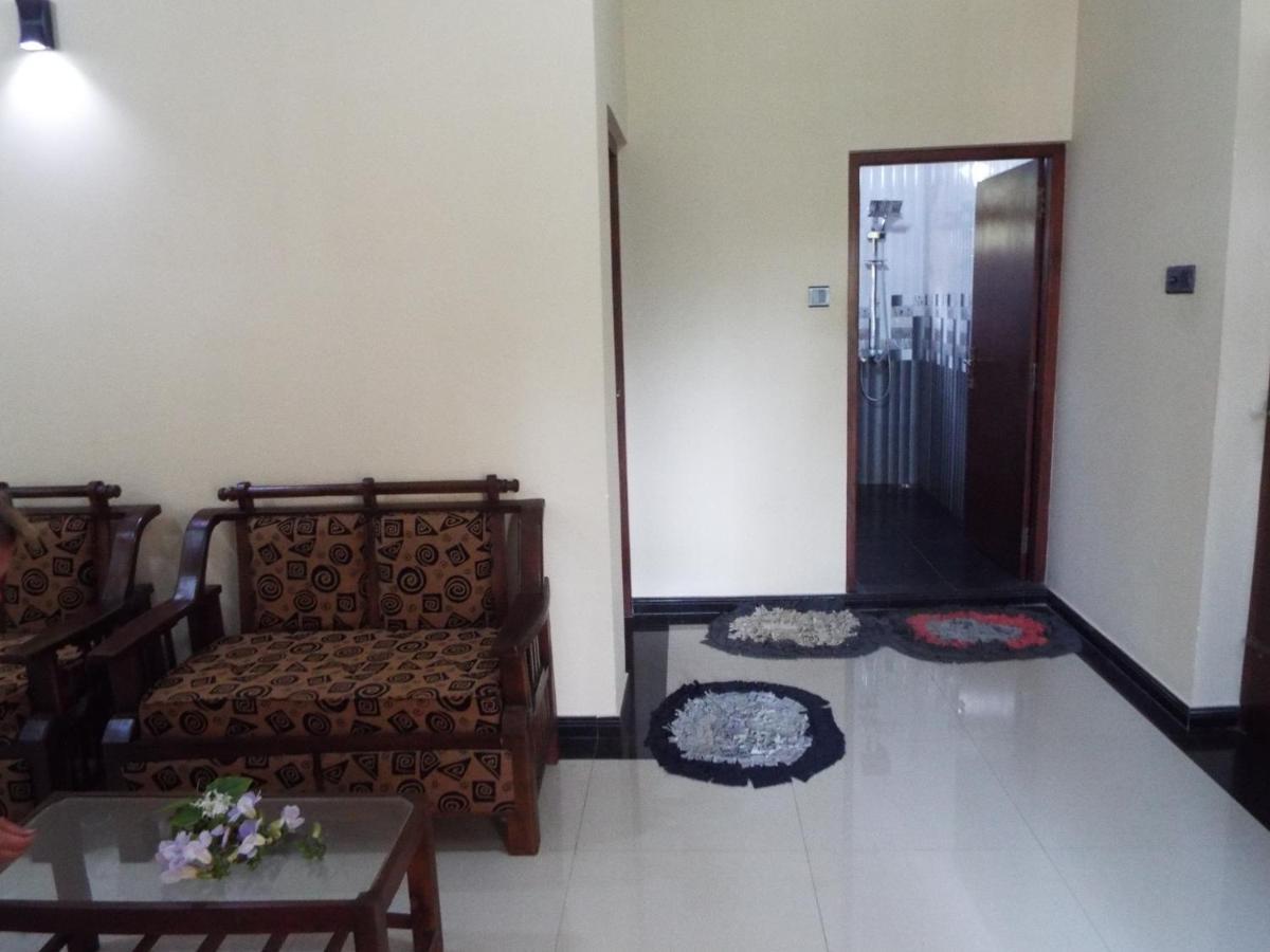Shanika Apartment 02 Bentota Bagian luar foto