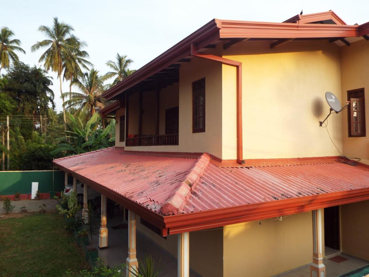 Shanika Apartment 02 Bentota Bagian luar foto